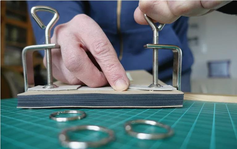 täydellinen binding.jpg
